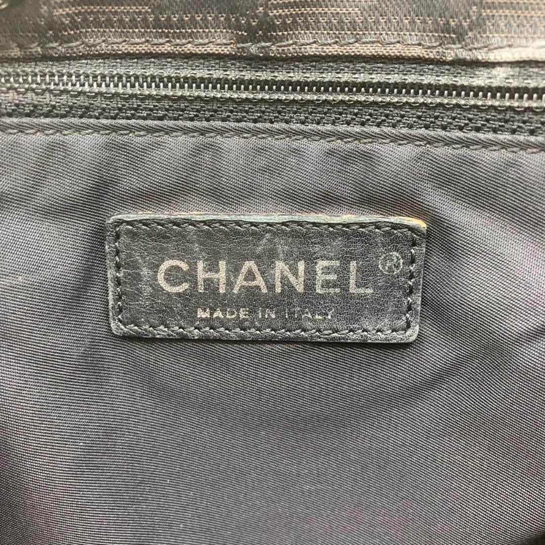 Chanel - Crossbody Shoulder Bag Grey Black Monogram